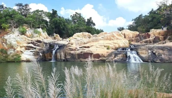 Deodarha, Waterfall deojharan - ப்ஹுலபதரக்ஹோல