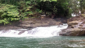 Sanvordem Waterfall - Unnamed Road