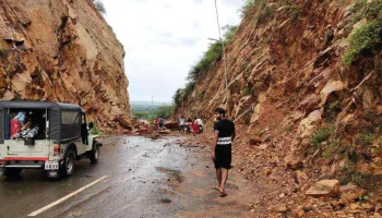 टोडाभीम घाटी - Mehendipur Balaji Temple Rd
