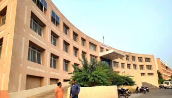 ஆட்சியர் அலுவலக - Latur, லாத்தூர்