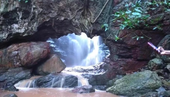 குன்றோ வாட்டர்பால் - Phulapatharakhola