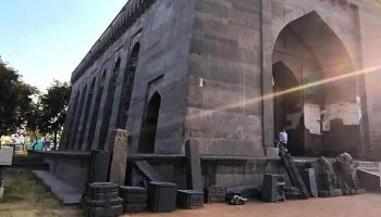 குஷ் மகால் - Kila Warangal