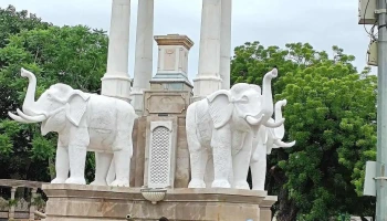 கோட்டா டிஸ்ட்ரிக்ட் கலெக்டரேட் - Civil Lines