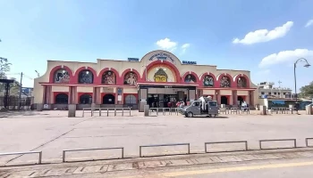 பூசாவால் ரயில்வே ஸ்டேஷன் (ப்ரண்ட் சைடு) - Bhusawal, புசாவல்
