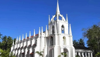 மே டி டியூஸ் சர்ச் - Chogm Rd