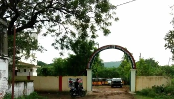 ராமகுண்டம் போலீஸ் ஸ்டேஷன் - Railway Station Road