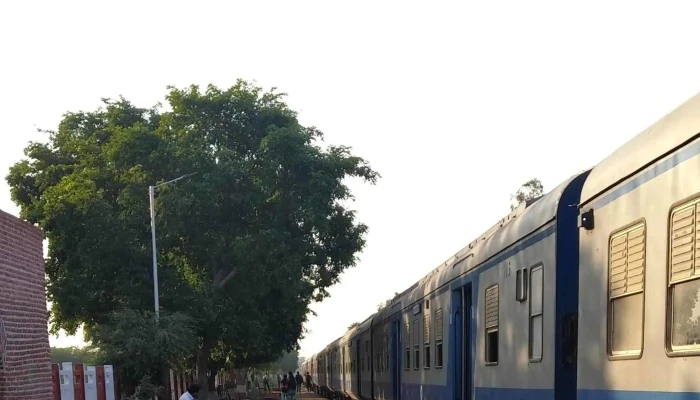 Hpruknkr இப்போது திறந்திருக்கும் - Farrukhnagarrural, பார்ருக்ஹ்னகர்ருரல்