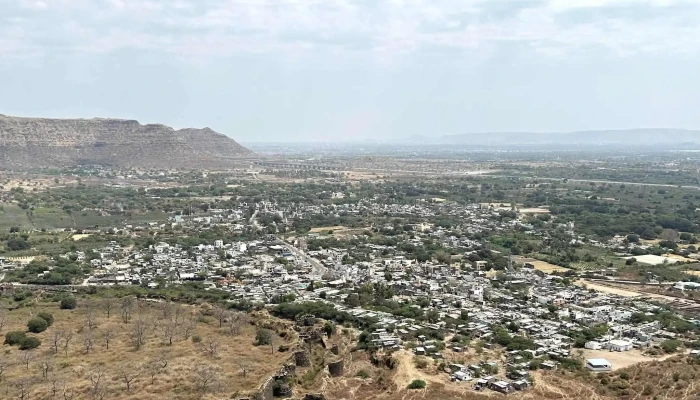 Daulatabad Fort -  அட்டவணை - Daulatabad, டுலடபாத்