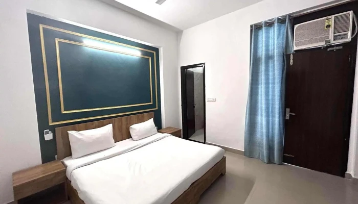 Innnstti Ellaam - Gurugram, குருகிராம்