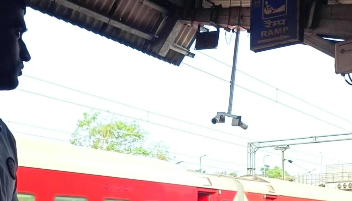 Kuttl ரயில்வே நிலையம் - Maharashtra