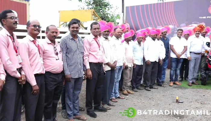 Mahindra Tractors -    Shinde Tractors Viittiyoo - Malkapur, Karad
