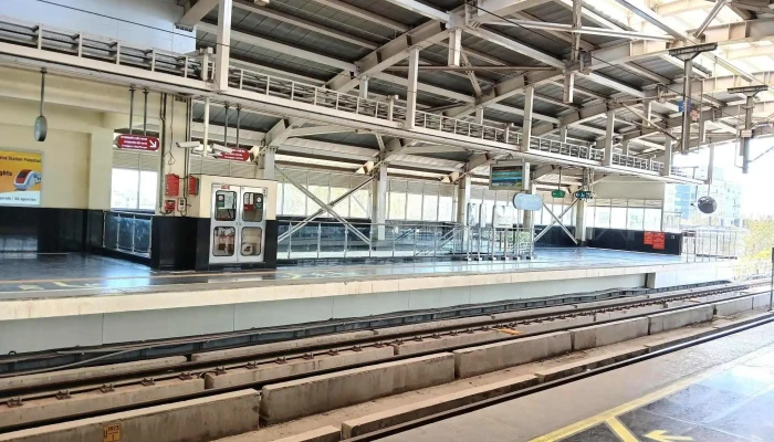 Nagpur Railway Station -  Ellaam - நாக்பூர்