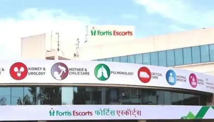 Poorttis Eskaartts Haaspittl Pritaapaat Mruttuvmnnnai - Faridabad, ஃபரிதாபாத்