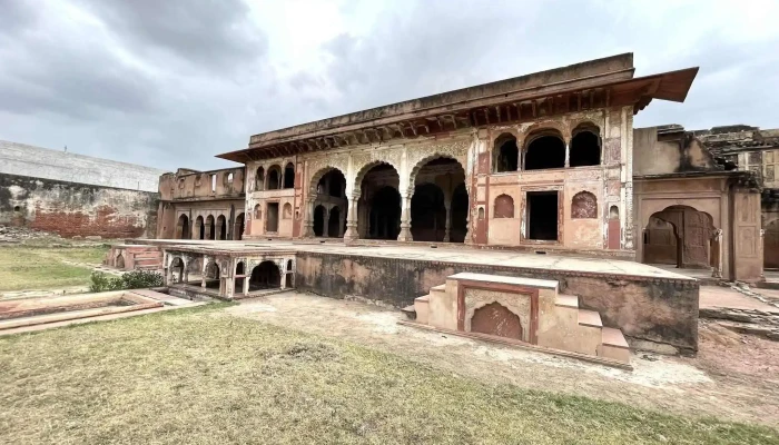 Ssiiss Mkaal Ellaam - Farukh Nagar