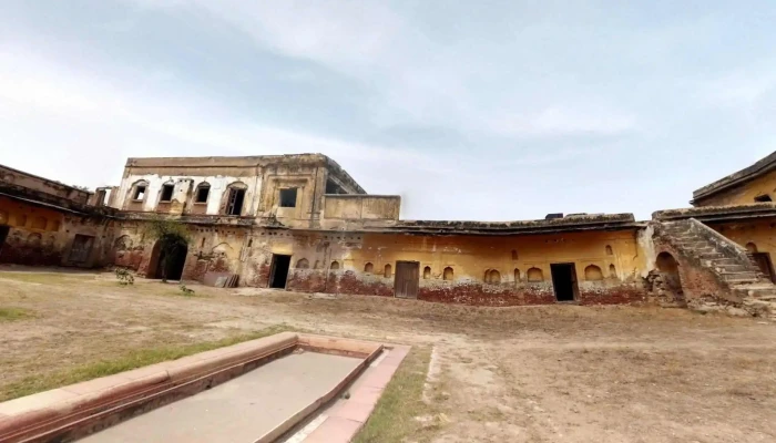 Ssiiss Mkaal Street View 360deg - Farukh Nagar