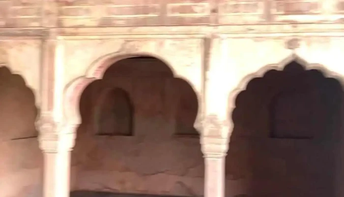 Ssiiss Mkaal Viittiyoo - Farukh Nagar