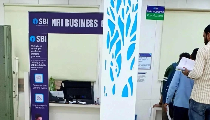 State Bank Of India Malegaon -  மதிப்பெண் - மாலேகான்
