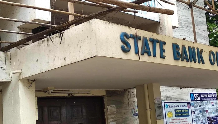 State Bank Of India Malegaon -  வங்கி - மாலேகான்