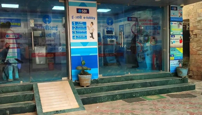 State Bank Of India Palwal -  Vellippurrm - Palwal, பவல்ல்