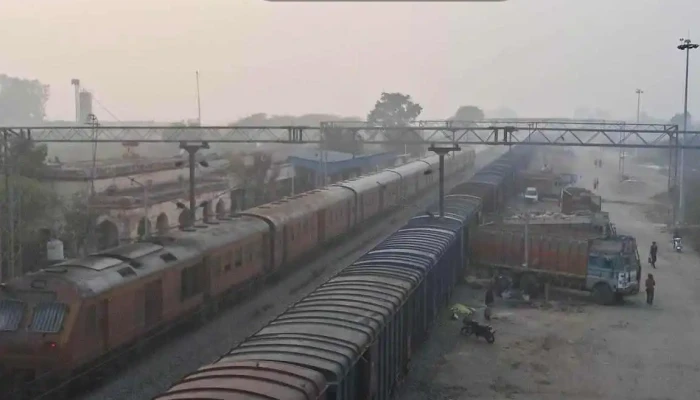 Talwandi Railway Station - Talwandi Bhai