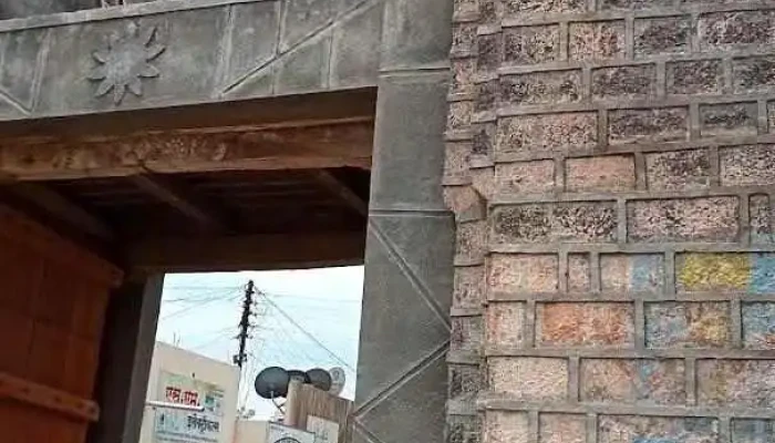 அகோல்நேர் - அகோல்நேர்