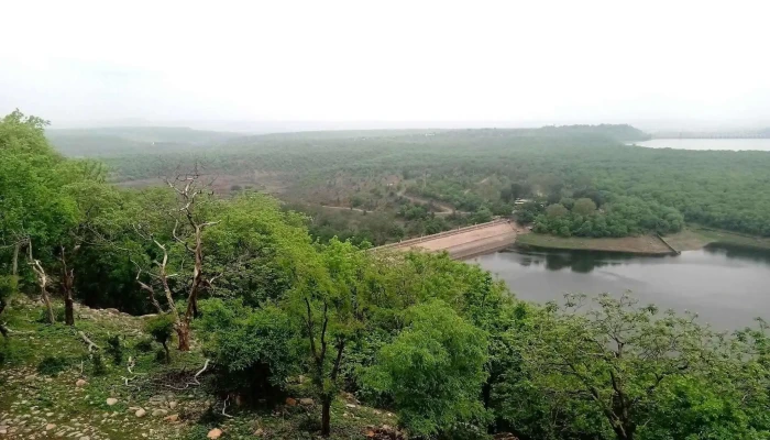 இந்திரா காந்தி வாட்ச் டவர் சடில் டம் ராவத்பாட்டா - Padajhar Khurd