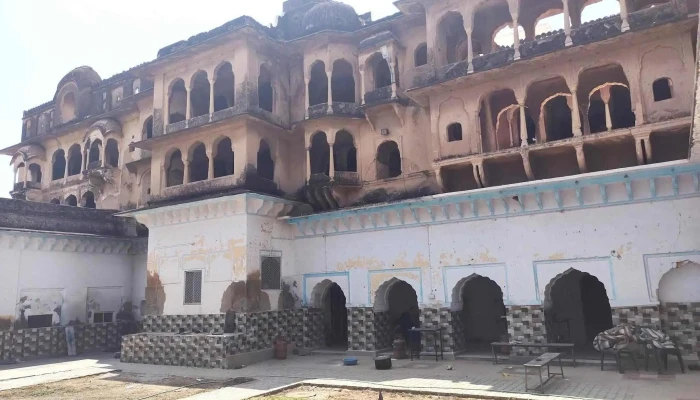 கேத்ரி மகால்- ஜூன்ஜூன் - Bada Mohalla