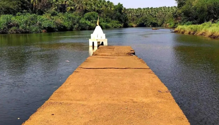 சங்கமேஸ்வர் டெம்பிள் - Sanguem Rd