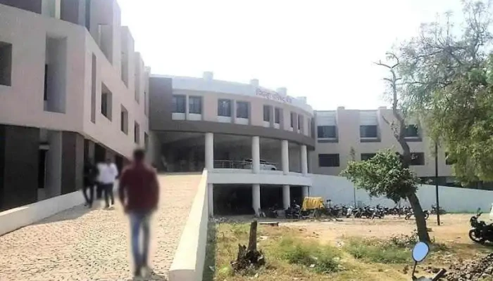 சில்லா பரிஷத், பீட் - Beed, பீட்