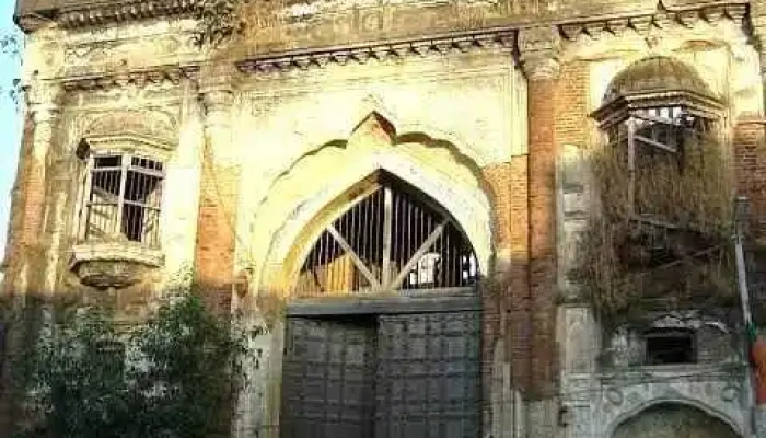 ஜெய்ப்பூர் கிங்ஸ் பேலஸ் - Main Rd