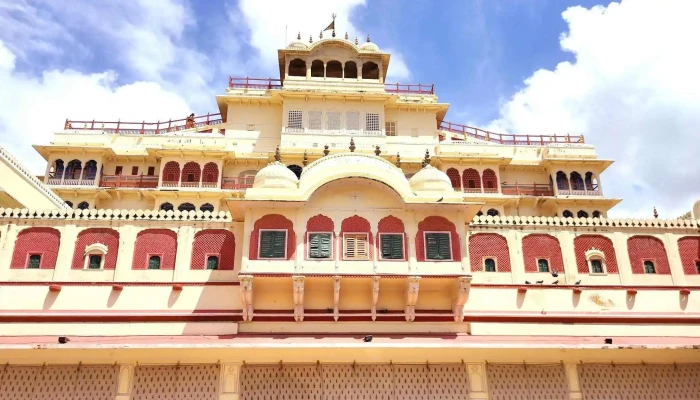 ஜெய்ப்பூர் நகர அரண்மனை - J.d.a. மார்கெட்
