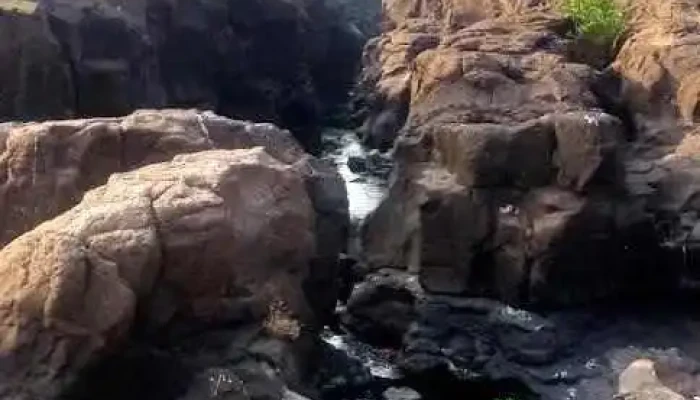 தலேகோன் டபாடே R - தலேகோன் டபாடே R