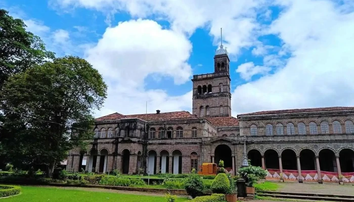 புனே பல்கலைக்கழகம் - Pune, பூனா