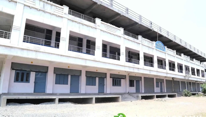 ஶ்ரீ நாலந்தா ஜூனியர் காலேஜ் - Beside Vishwaroopa Theatre